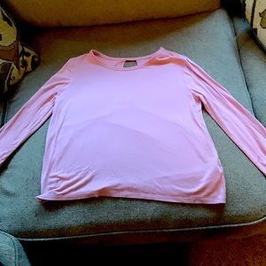 This Med size 8 girls old Navy pink long sleeve t shirt.
